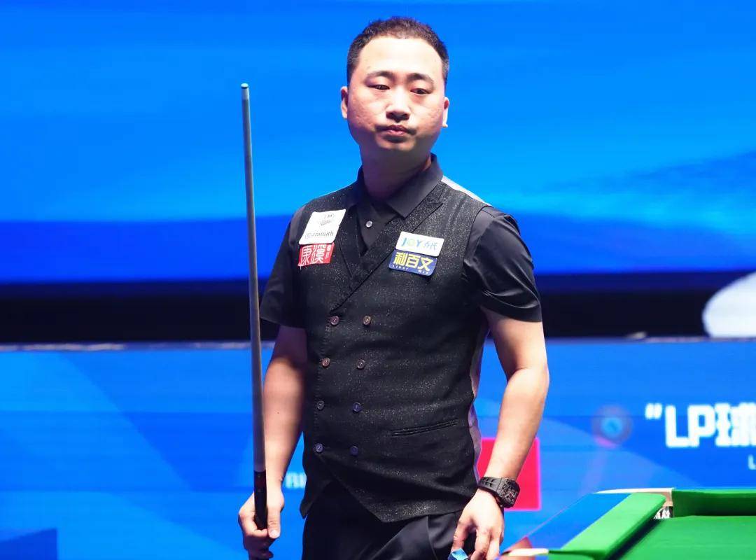 克罗斯或莫 克罗斯或莫