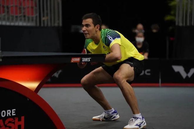 他凭借臂展 他凭借臂展